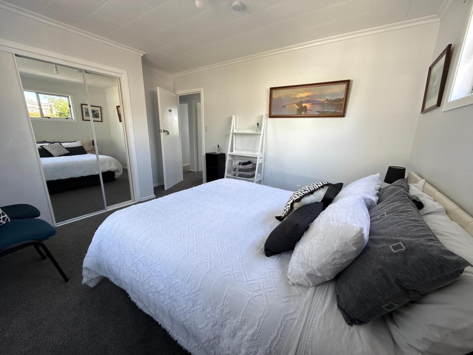 Inglewood Shared Home Bnb New Plymouth Exterior photo